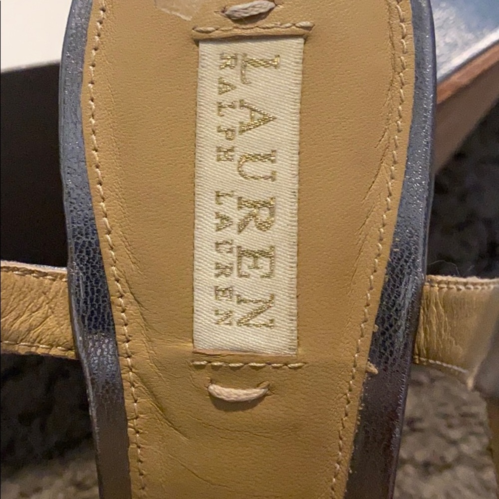 Wedge - Picture 5 of 5
